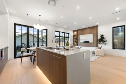 2 2735 Eton Street, Vancouver, BC, Vancouver — Half Duplex for sale