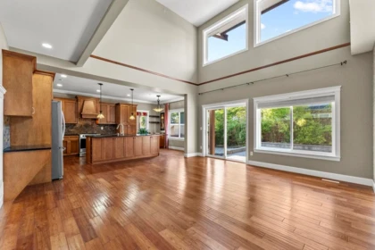 Breakfast Nook Photo of 24699 103a Avenue, Maple Ridge, BC