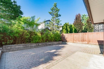 Primary Bathroom Photo of 24699 103a Avenue, Maple Ridge, BC