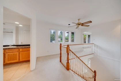 Entry Foyer Photo of 2333 150b Street, Surrey, BC