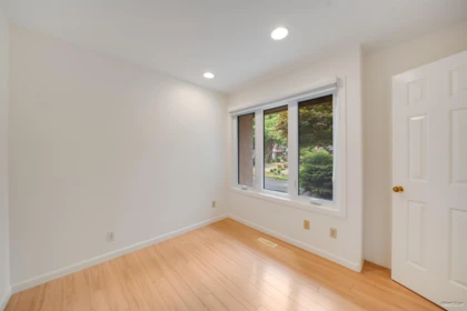 Office / Den Photo of 2333 150b Street, Surrey, BC