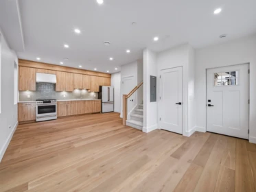 2 2339 Parker Street, Vancouver, BC, Vancouver — Half Duplex for sale