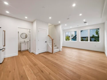 2 2339 Parker Street, Vancouver, BC, Vancouver — Half Duplex for sale