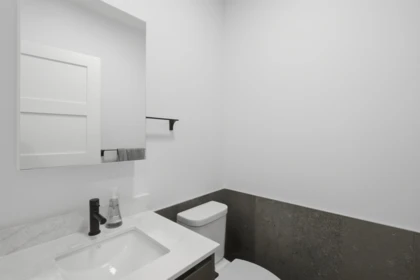 Primary Bathroom Photo of 173 66a Street, Delta, BC