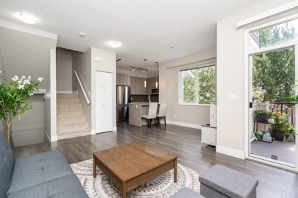 Kitchen Photo of 68 19433 68 Avenue, Surrey, BC