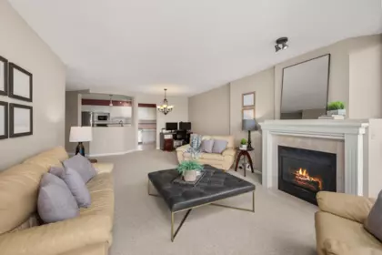 Kitchen Photo of 1505 1235 Quayside Drive, New Westminster, BC