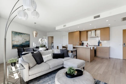 409 3220 Connaught Crescent, North Vancouver, BC, North Vancouver — Apartment/Condo for sale