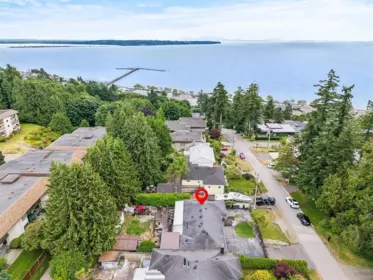1360 Everall Street, White Rock, BC, White Rock — Single Family Residence for sale