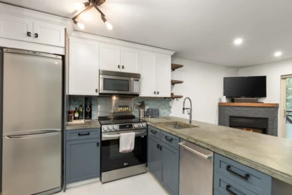 Kitchen Photo of 113 3070 Hillcrest Drive, Whistler, BC