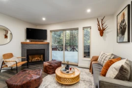 113 3070 Hillcrest Drive, Whistler, BC