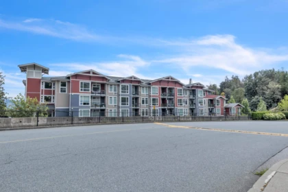 115 2242 Whatcom Road, Abbotsford, BC, Abbotsford — Apartment/Condo for sale