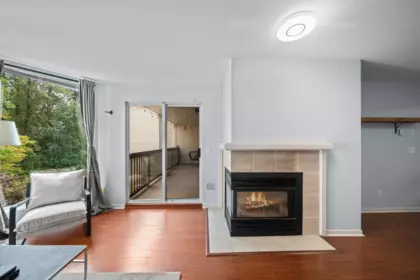 401 22233 River Road, Maple Ridge, BC, Maple Ridge — Apartment/Condo for sale