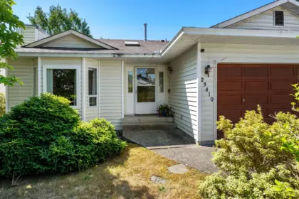 23410 Nightingale Avenue, Maple Ridge, BC, Maple Ridge — Single Family Residence for sale