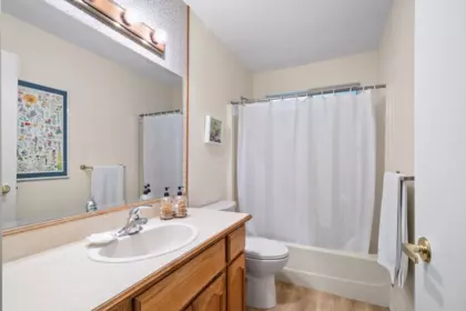 Laundry Room Photo of 23410 Nightingale Avenue, Maple Ridge, BC