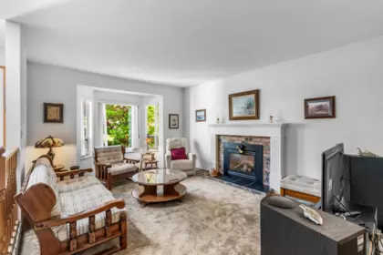 23410 Nightingale Avenue, Maple Ridge, BC, Maple Ridge — Single Family Residence for sale