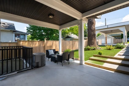 Breakfast Nook Photo of 1 122 Eighth Avenue, New Westminster, BC