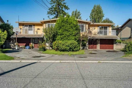 5529 5531 Maple Crescent, Delta, BC, Delta — Duplex for sale