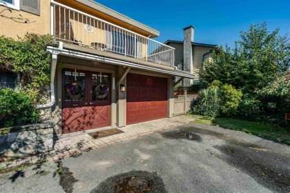 5529 5531 Maple Crescent, Delta, BC, Delta — Duplex for sale
