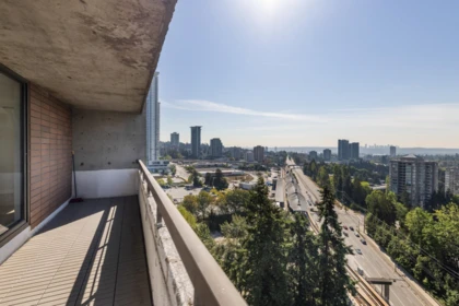 Breakfast Nook Photo of 1906 3771 Bartlett Court, Burnaby, BC