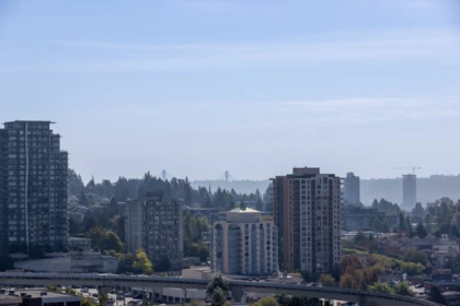 1906 3771 Bartlett Court, Burnaby, BC, Burnaby — Apartment/Condo for sale