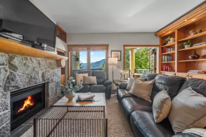 Breakfast Nook Photo of 3 2269 Nordic Drive, Whistler, BC