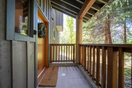 Kitchen Photo of 3 2269 Nordic Drive, Whistler, BC