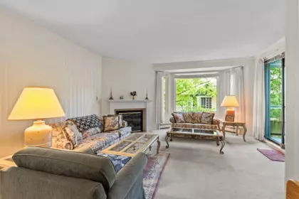 Family Room Photo of 313 15300 17 Avenue, Surrey, BC