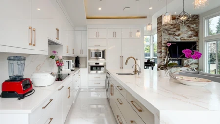 Kitchen Island Photo of 5302 Springdale Court, Burnaby, BC