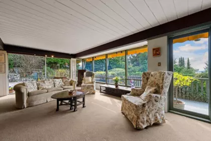 Breakfast Nook Photo of 6035 Eagleridge Drive, West Vancouver, BC
