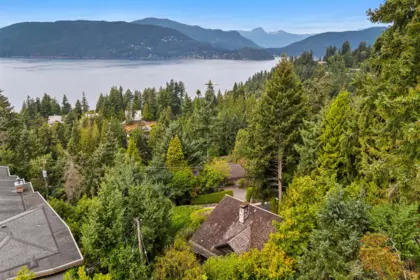 6035 Eagleridge Drive, West Vancouver, BC, West Vancouver — Single Family Residence for sale