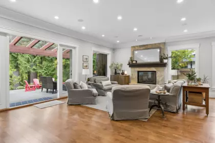 4176 Virginia Crescent, North Vancouver, BC, North vancouver — Single Family Residence for sale