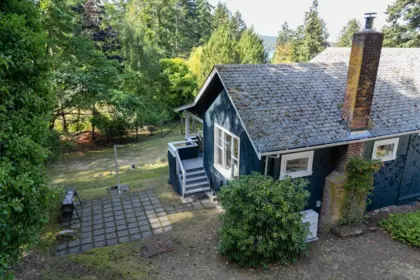 Front Yard Photo of 443 Fernhill Road, Mayne Island, BC