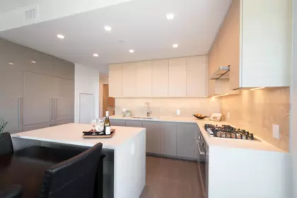 3807 4168 Lougheed Highway, Burnaby, BC, Burnaby — Apartment/Condo for sale