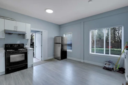 Hallway Photo of 14078 68 Avenue, Surrey, BC