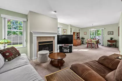Dining Area Photo of 132 14861 98 Avenue, Surrey, BC
