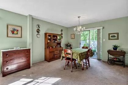 Kitchen Photo of 132 14861 98 Avenue, Surrey, BC