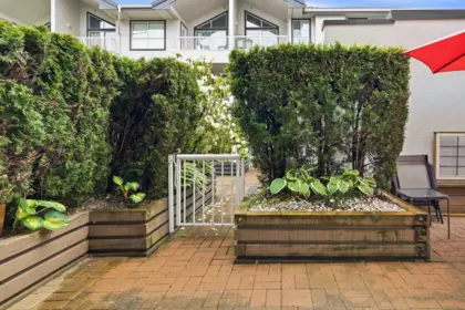 Basement Recreation Room Photo of 15272 20 Avenue, Surrey, BC