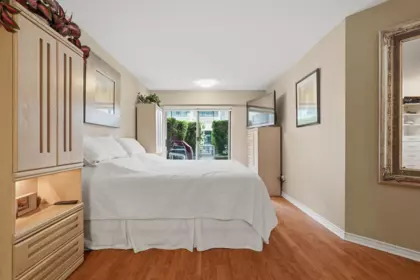 Walk-In Closet Photo of 15272 20 Avenue, Surrey, BC