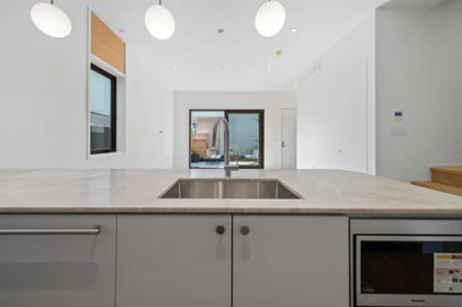 Kitchen Island Photo of 3 164 E 38th Avenue, Vancouver, BC
