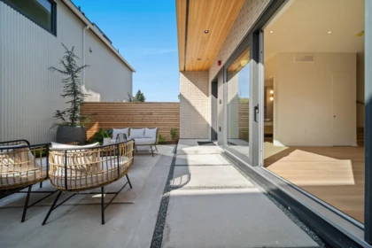 Swimming Pool Photo of 3 164 E 38th Avenue, Vancouver, BC