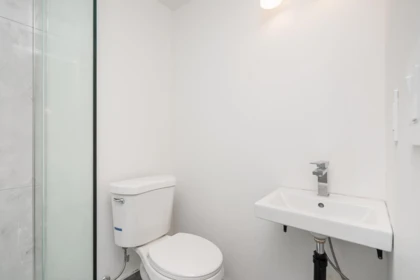 Entry Foyer Photo of 6738 128b Street, Surrey, BC