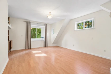 Mudroom Photo of 12121 264 Street, Maple Ridge, BC
