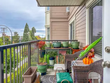 Backyard Photo of 305 15389 Roper Avenue, White Rock, BC