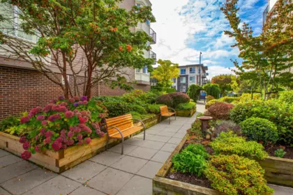 Hot Tub / Spa Photo of 305 15389 Roper Avenue, White Rock, BC