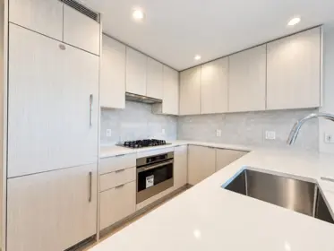 401 5051 Imperial Street, Burnaby, BC, Burnaby — Apartment/Condo for sale