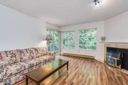 303 2963 Burlington Drive, Coquitlam, BC, Coquitlam — Apartment/Condo for sale