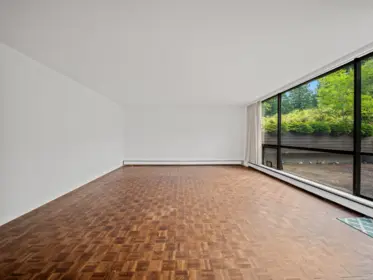 106 4900 Cartier Street, Vancouver, BC, Vancouver — Apartment/Condo for sale