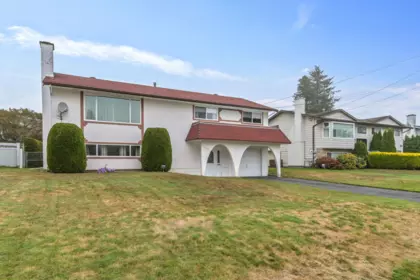 11235 78a Avenue, Delta, BC, Delta — Single Family Residence for sale