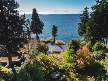 3443 Beach Avenue, Roberts Creek, BC, Roberts creek — Single Family Residence for sale