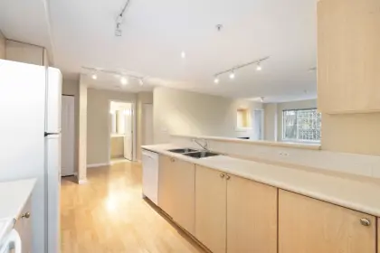 204 2151 151a Street, Surrey, BC, Surrey — Apartment/Condo for sale